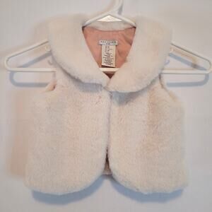 Max Studio Kids Soft Faux Fur Vest Size 2T Ivory Cream Sleeveless Holiday Y2K